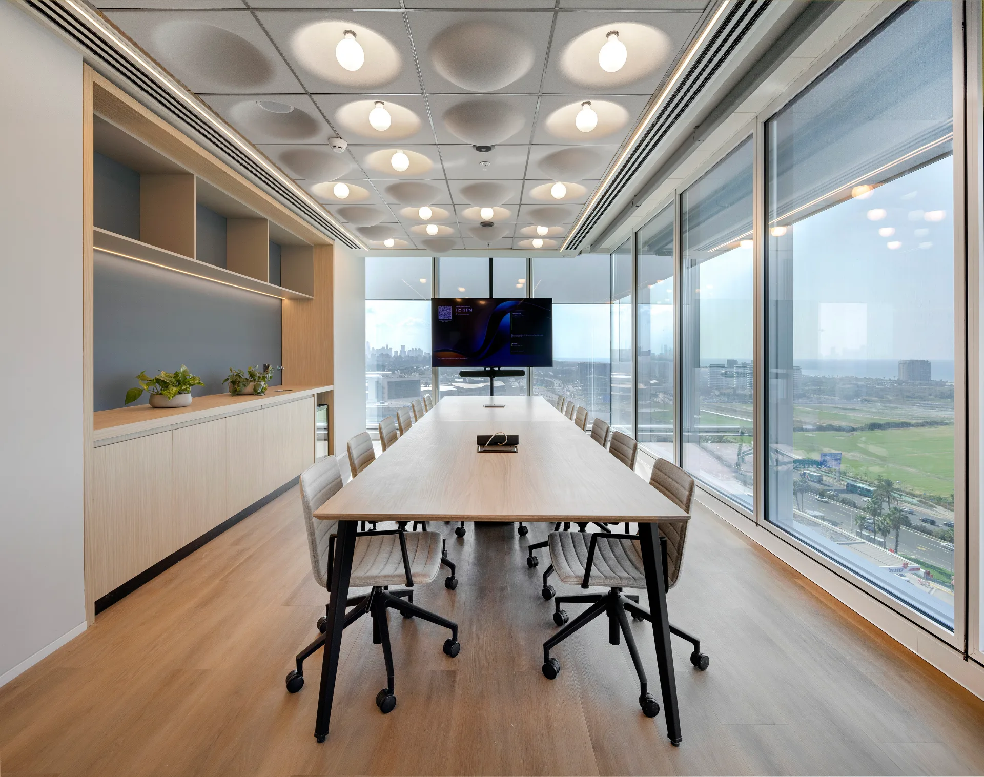Reception and lobby at Medtronic Israel offices